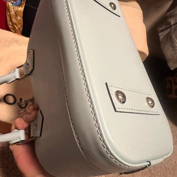 Louis Vuitton Alma BB - Picture 12 of 16